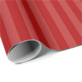 Moderne Rode Tonale Streep Kerstvakantie Cadeaupapier (Rol Hoek)