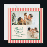 Moderne rode verticale streep 2 foto bedankkaart<br><div class="desc">Kleine crème en koraal rode verticale strepen geven deze twee foto vakantie bedankkaart een moderne en chique sfeer in combinatie met klassieke lettertypen in bosgroen. De gecoördineerde backer beschikt over een langer aangepast bericht en kalligrafie lettertype voor een handtekening lijn.</div>
