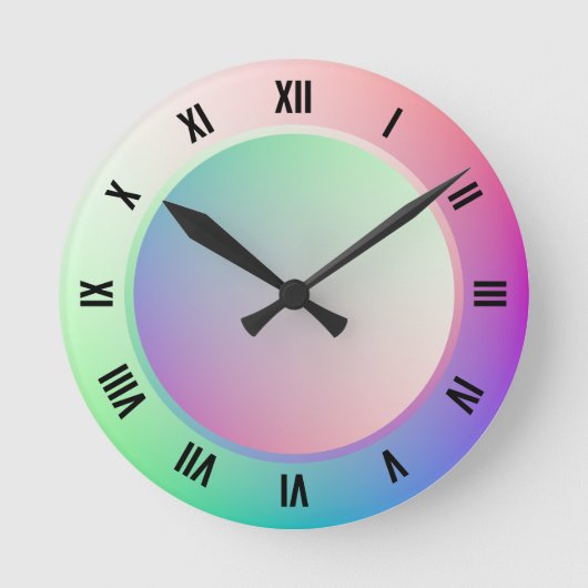 Moderne Romeinse cijfers op Fun Pastel Rainbow Whe Ronde Klok (Voorkant)