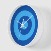 Moderne ronde blauwe wandklok (Hoek)