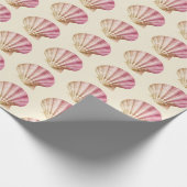 Moderne  Rood Roze Schelpen op Beige Cream Cadeaupapier (Hoek)