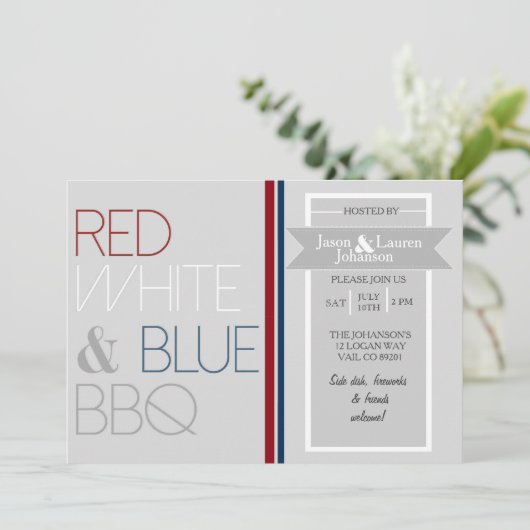 Moderne Rood Wit en Blauw BBQ | 4 juli Partij Kaart (Staand voorkant)