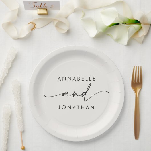 Moderne roomzwarte minuscule hedendaagse bruiloft papieren bordje (Huwelijk)