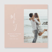 Moderne Roos Blush Botanical Weddenschap bespaart  Magnetische Uitnodiging (Voorkant)