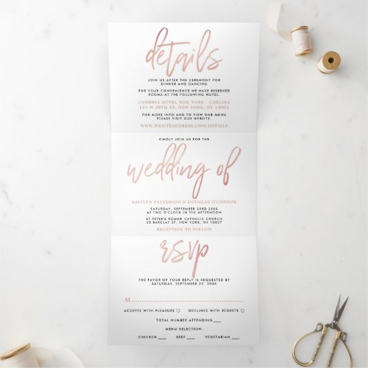 Moderne Roos Gold Foil Script Wedding Suite Drieluik Uitnodiging (Binnen)