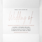 Moderne Roos Gold Foil Script Wedding Suite Drieluik Uitnodiging (Binnenkant midden)
