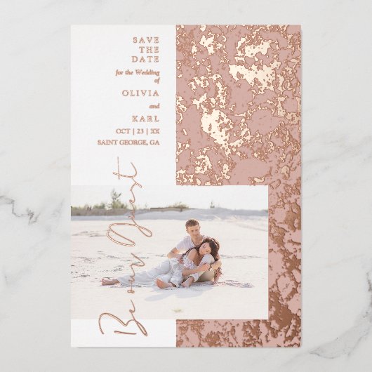 Moderne Roos Gold is ons gastfotokoppel Folie Uitnodiging (Voorkant)