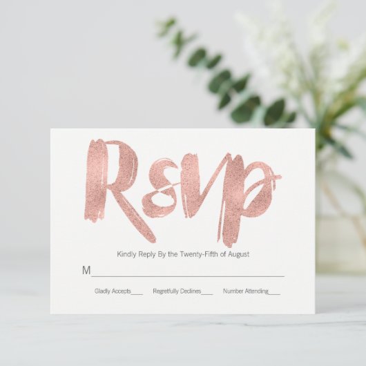 Moderne Roos Gold Love Wedding RSVP Kaart (Staand voorkant)