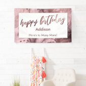 Moderne Roos Gold Marble Pastel Pink Happy Birthda Spandoek (Insitu)