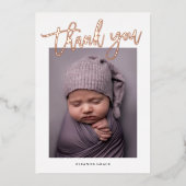 Moderne Roos Gold Script Foto Baby Hartelijk dank Folie Uitnodiging (Voorkant)