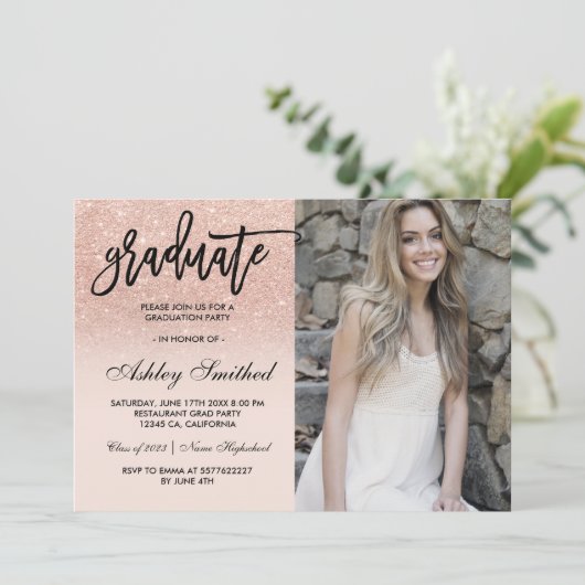 Moderne roos goudglitter blush afstuderen typograf kaart (Staand voorkant)