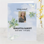 Moderne rouwkaart met blauwe lucht kaart (Gele Bloem)