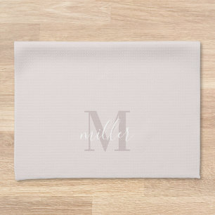 Moderne Roze Aangepaste Familienaam Monogram Theedoek