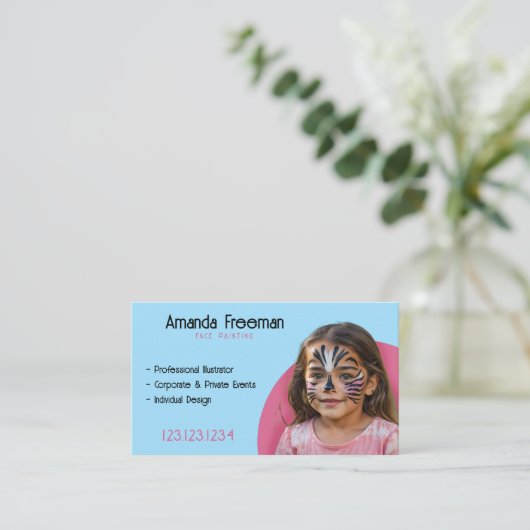 Moderne Roze & Blauwe Kunstenaar Gezicht Schilder Visitekaartje (Staand voorkant)