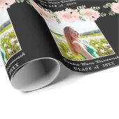 Moderne, roze bloem afstuderen klasse 2021 cadeaupapier (Rol Hoek)