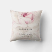 Moderne Roze Bloemen Bruid bruidegom Namen Bruilof Kussen (Achterkant)