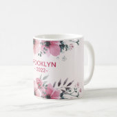 Moderne roze bloemen koffiemok (Voorkant rechts)