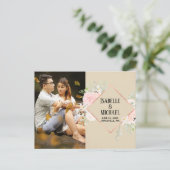 Moderne roze bloemfoto Save the Date Briefkaart (Staand voorkant)