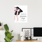Moderne Roze Bow Coquette Graduation Cap Welkom Poster (Thuiskantoor)