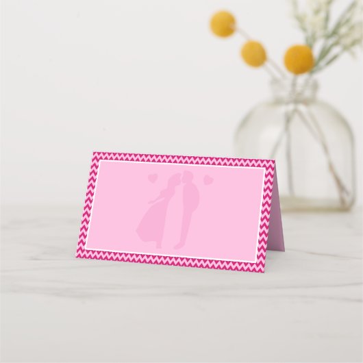 Moderne Roze Chevron Streep Bruiloft Plaatskaartje (Voorkant)