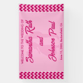 Moderne Roze Chevron Streep Bruiloft Welkom Spandoek (Verticaal)