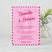 Moderne Roze Chevron Streep QR Code Trouwkaart Kaart (Staand voorkant)