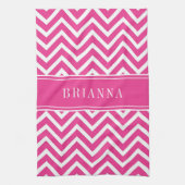 Moderne Roze Chevron Strepen Naam Theedoek (Verticaal)