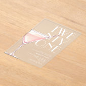 Moderne Roze Cocktail 21e Verjaardag Acryl Uitnodigingen (Laagn)