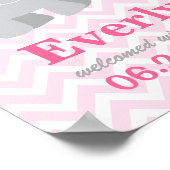 Moderne roze en grijze olifant aangepast monogram poster (Hoek)