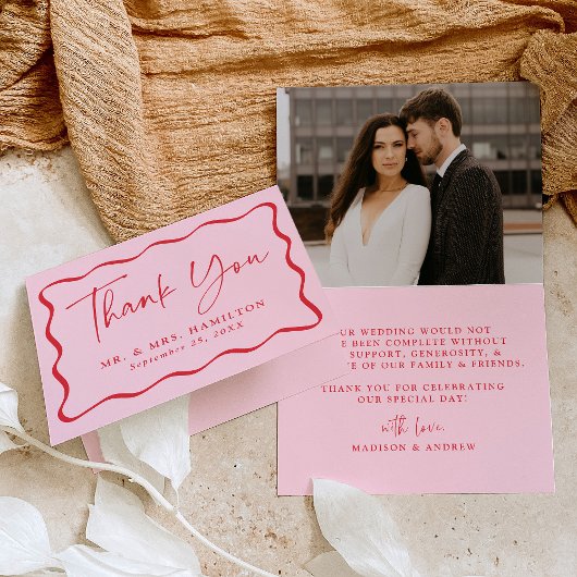 Moderne Roze en Rode Golvende Lijst Foto Bruiloft Bedankkaart