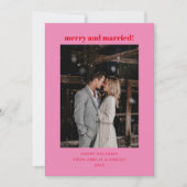 Moderne roze en rode vrolijke getrouwde kerstfoto feestdagenkaart (Voorkant)