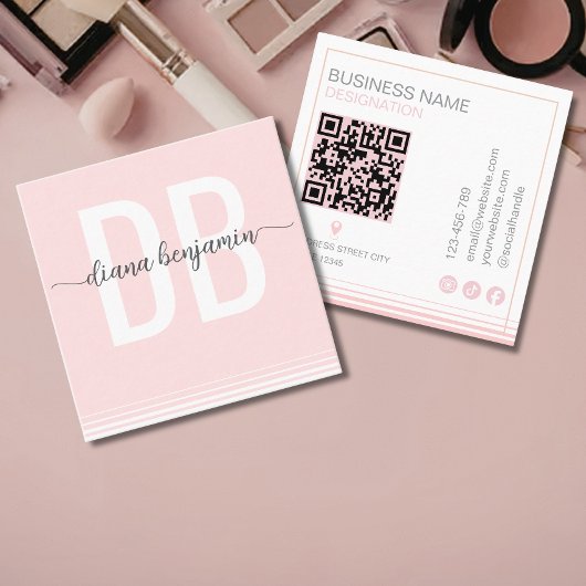 Moderne roze en witte monogram QR-code Vierkante Visitekaartje