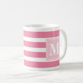 Moderne Roze en Witte Streep met Monogram Koffiemok (Voorkant rechts)