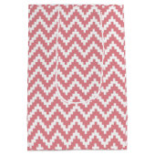 Moderne Roze En Witte Zigzag Ikat Chevron Medium Cadeauzakje (Achterkant)