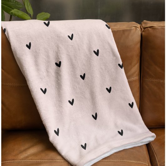 Moderne roze en zwarte hartspatroon fleece deken
