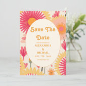 Moderne Roze & Gele Retro Bloemenbruiloft Save The Date (Staand voorkant)