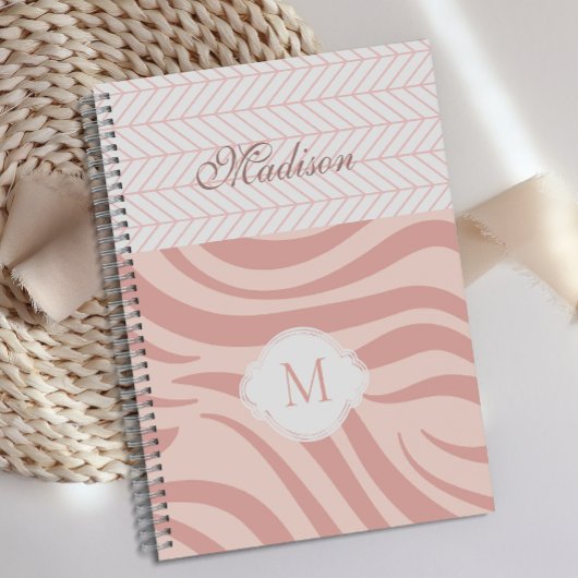 Moderne Roze Geometrische Zebra Trendy Monogram Planner