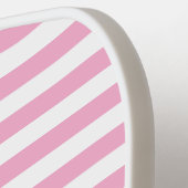 Moderne roze gestreepte aangepaste naam pickleball paddle (Links Detail)