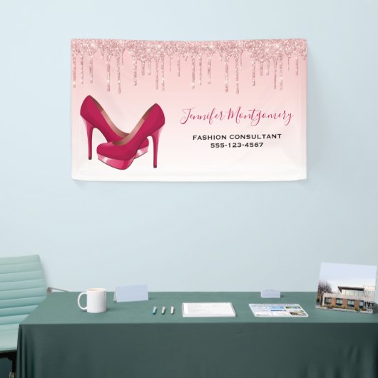 Moderne roze glitter-schijven en bedrijven op hoog spandoek (Beurs)