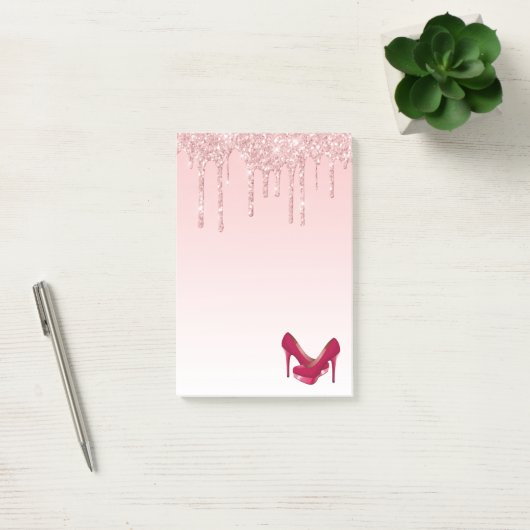 Moderne roze glitterschijven en hoge niveaus post-it® notes (Kantoor)