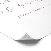 Moderne Roze Gouden Script Love Is Sweet Trouwsign Poster (Hoek)