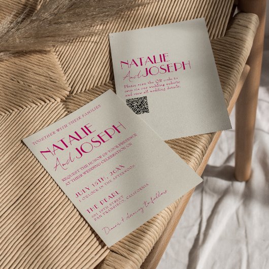 Moderne roze grillige Franse retro QR-code bruilof Kaart