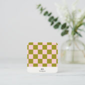 Moderne Roze Groene Controles Qr Code Vierkante Visitekaartje (Staand voorkant)