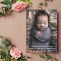 Moderne roze Initiaal Introductie nieuwe babyfoto