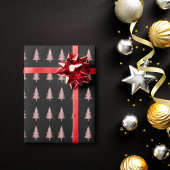 Moderne roze kerstbomen op zwart cadeaupapier