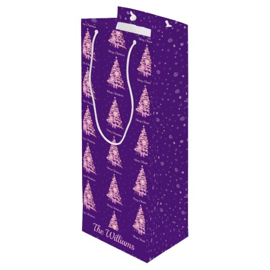 Moderne Roze Kerstboom Aangepaste Naam Paarse Wijn Cadeautas (Achterkant Gekanteld)
