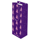 Moderne Roze Kerstboom Aangepaste Naam Paarse Wijn Cadeautas (Voorkant Gekanteld)