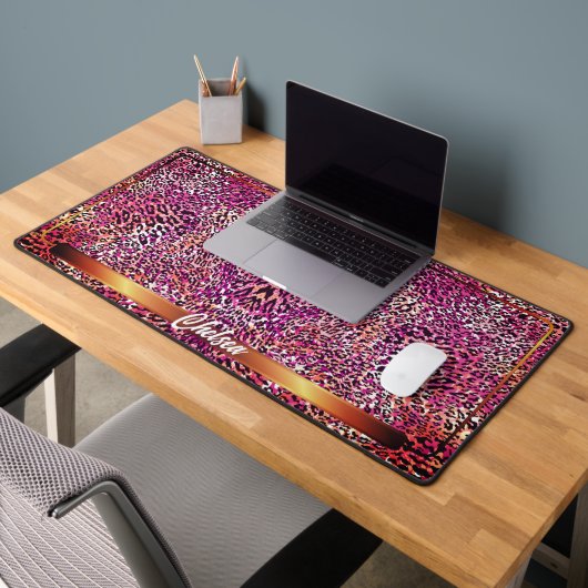 Moderne Roze Luipaard Dierenprint Camo Aangepaste  Bureaumat (Kantoor 2)