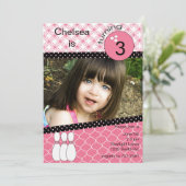 Moderne roze meisjes bowlinguitnodiging met foto kaart (Staand voorkant)