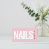 Moderne Roze Nagelstudio QR Code Visitekaartje (Staand voorkant)